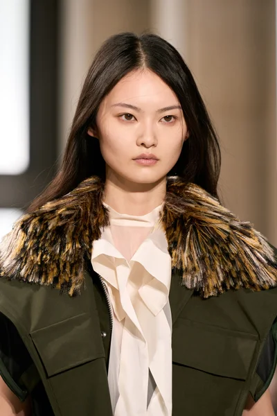 Look 55